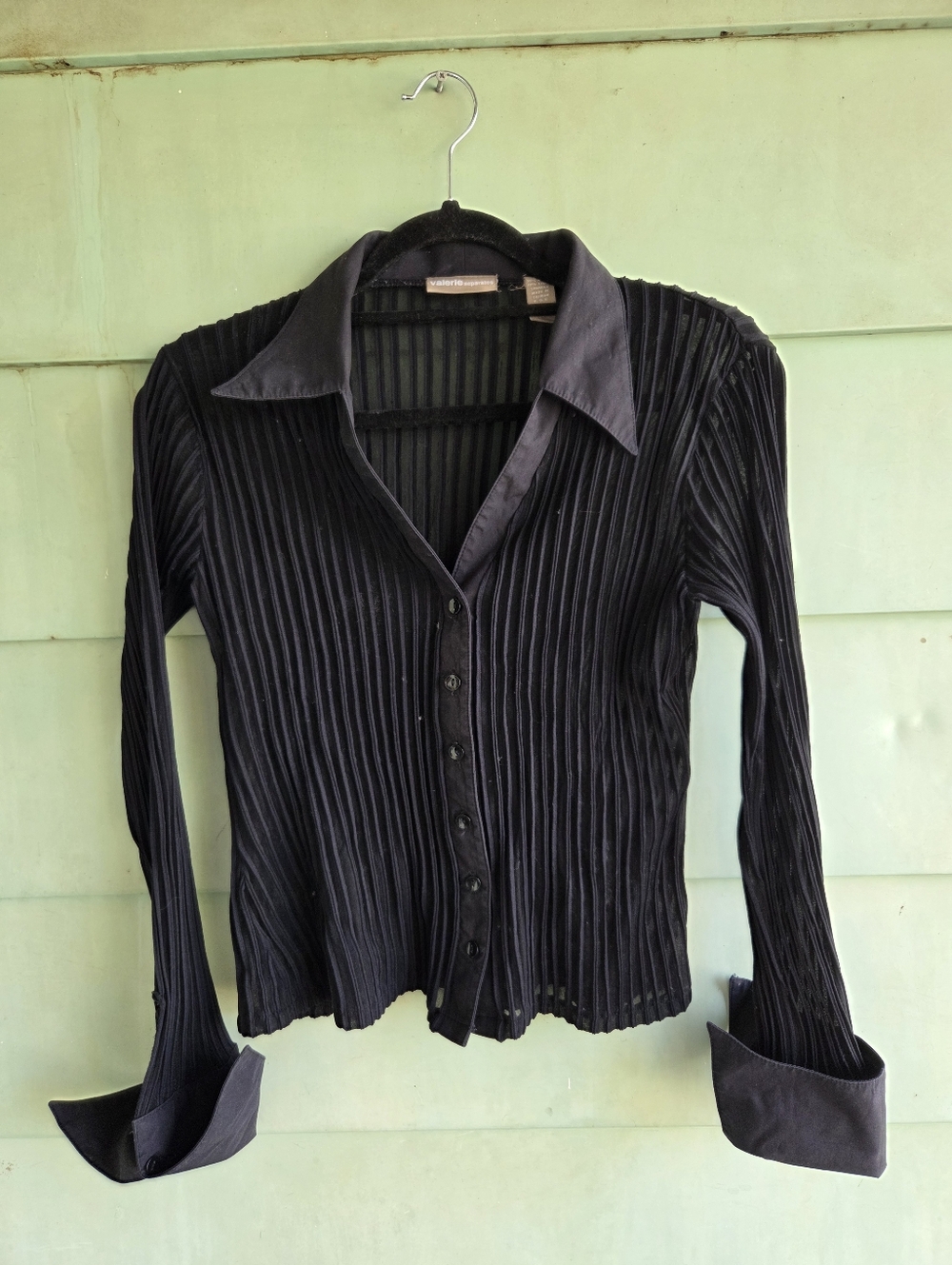 Valerie Separates Top